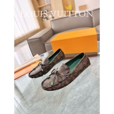 Louis Vuitton Low Shoes